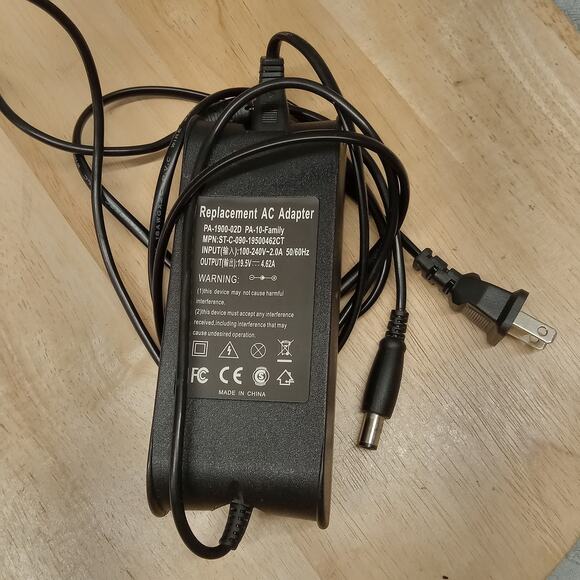 Replacement AC Adapter 19.5V 100-240V 2.0A 50-60HZ - Picture 1 of 6